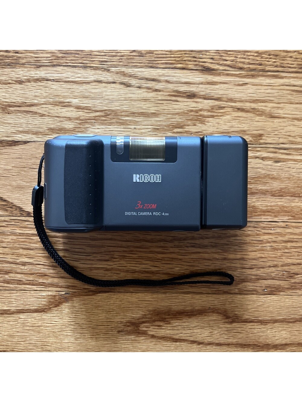Ricoh RDC-4200 Compact Digital Camera 1.2MP 3x Zoom Black Flash (For Parts)